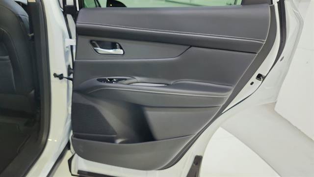 Certified 2025 Nissan Murano SL AWD/4WD image 33