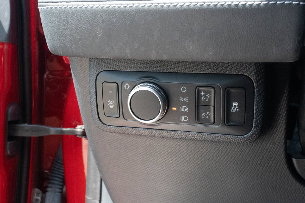 Used 2022 Ford Mustang Mach-E Premium RWD image 22