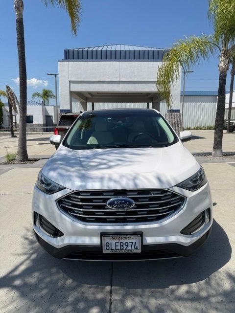 Used 2019 Ford Edge Titanium FWD image 2