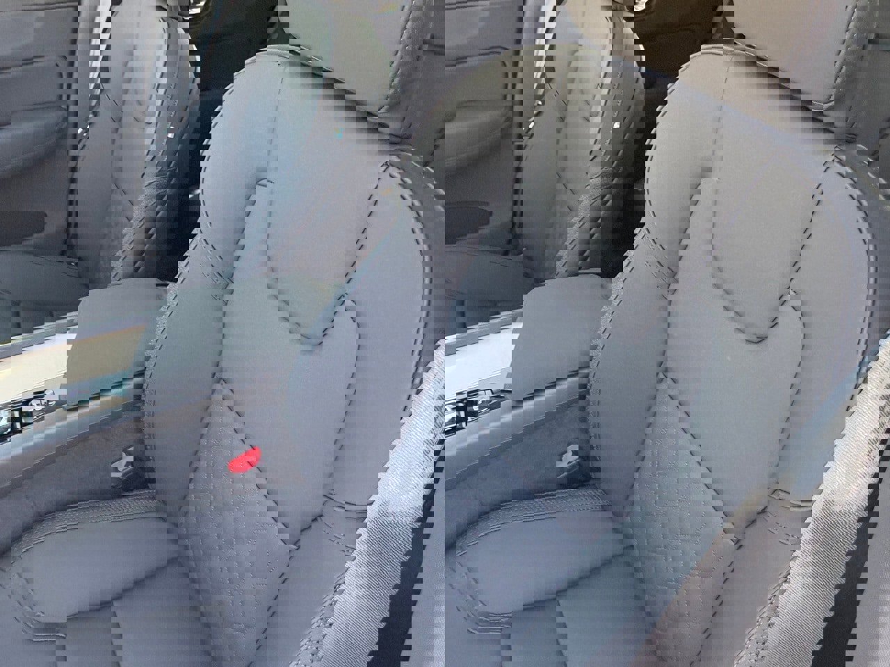 New 2026 Volvo XC60 B5 Core w/ Protection Package Premier image 20