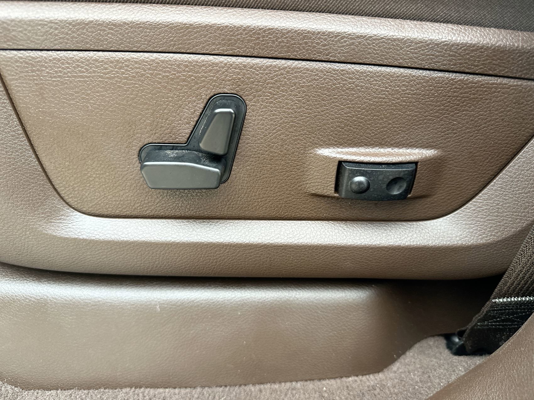 New 2025 RAM 3500 Longhorn AWD/4WD image 12