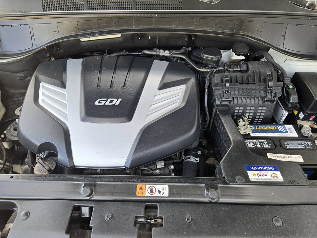 Used 2017 Hyundai Santa Fe SE AWD/4WD image 26