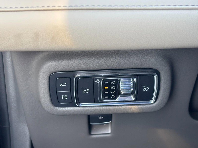 Certified 2024 Lincoln Nautilus Reserve w/ Equipment Group 202A AWD/4WD image 17