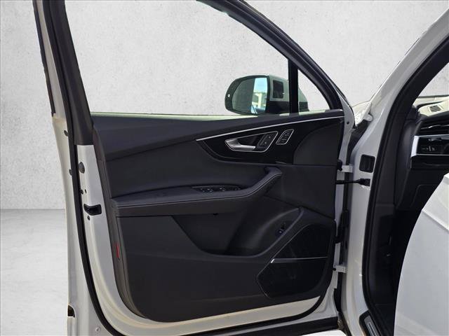 New 2026 Audi Q7 3.0T Premium Plus AWD/4WD image 13