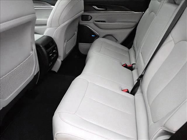 Used 2022 Jeep Grand Cherokee Overland image 8