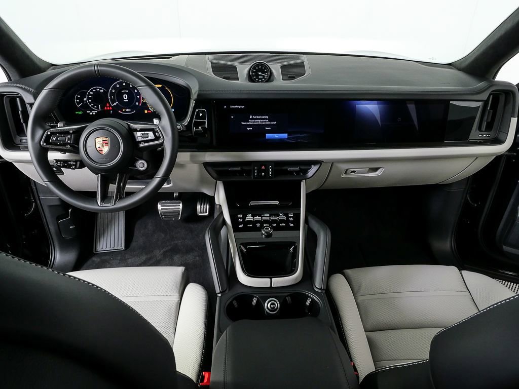 New 2026 Porsche Cayenne GTS image 20