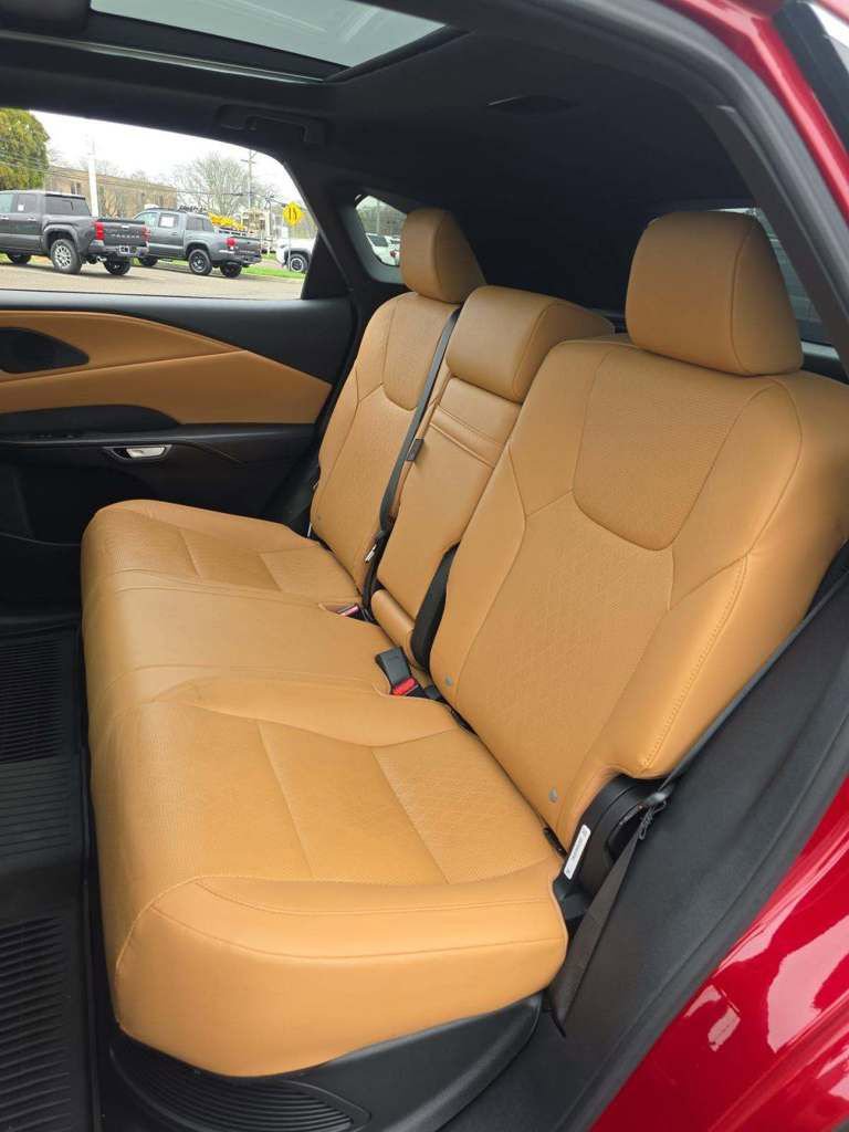 Used 2023 Lexus RX 350 w/ Cold Area Package image 8