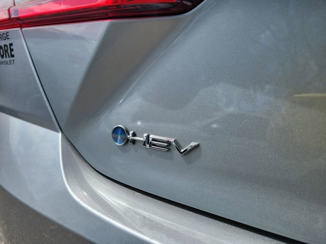 Used 2025 Toyota Camry LE FWD image 8