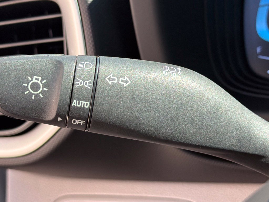 New 2026 Hyundai Venue SEL FWD image 30