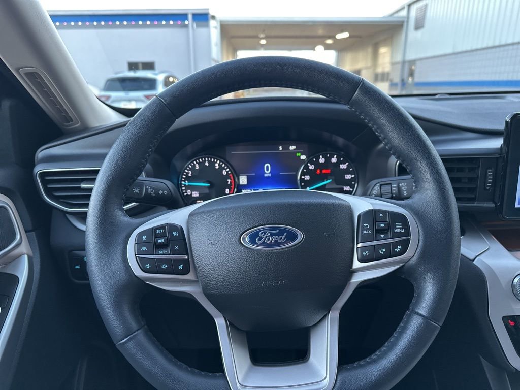 Used 2023 Ford Explorer XLT w/ Equipment Group 202A image 20