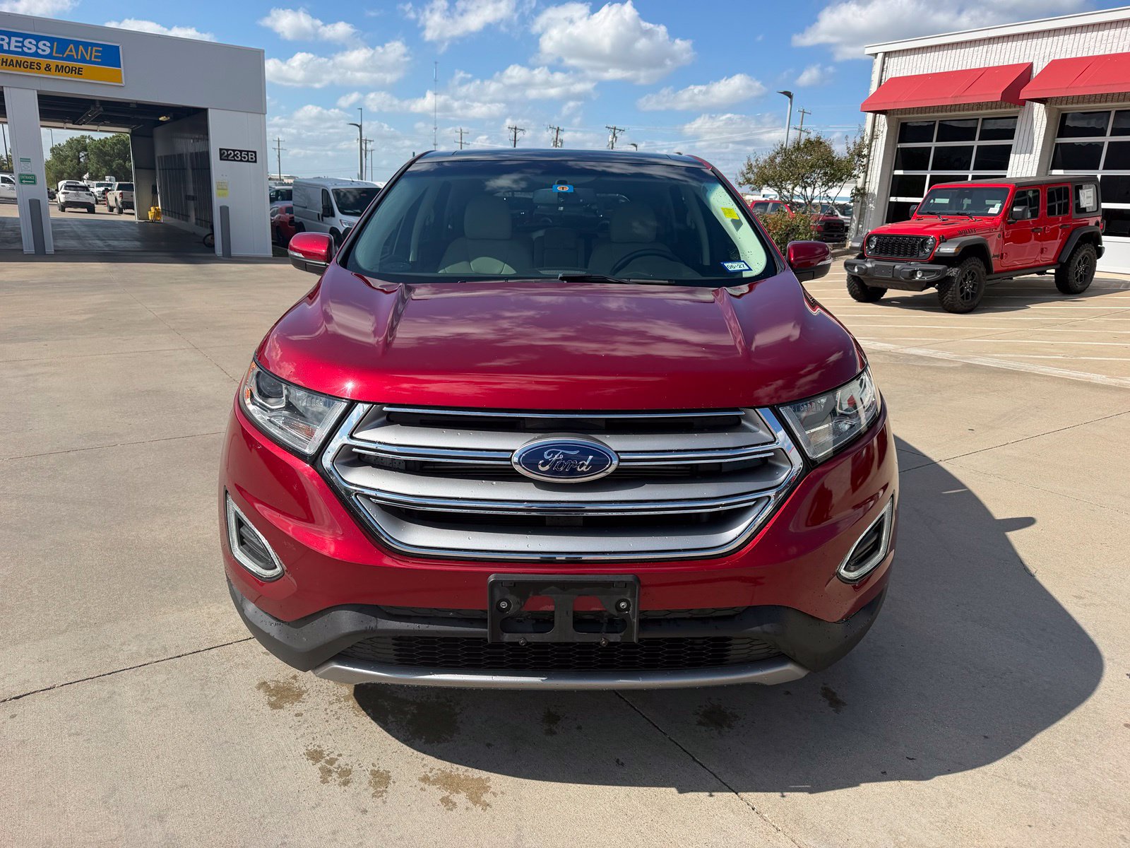 Used 2017 Ford Edge Titanium w/ Equipment Group 301A FWD image 2