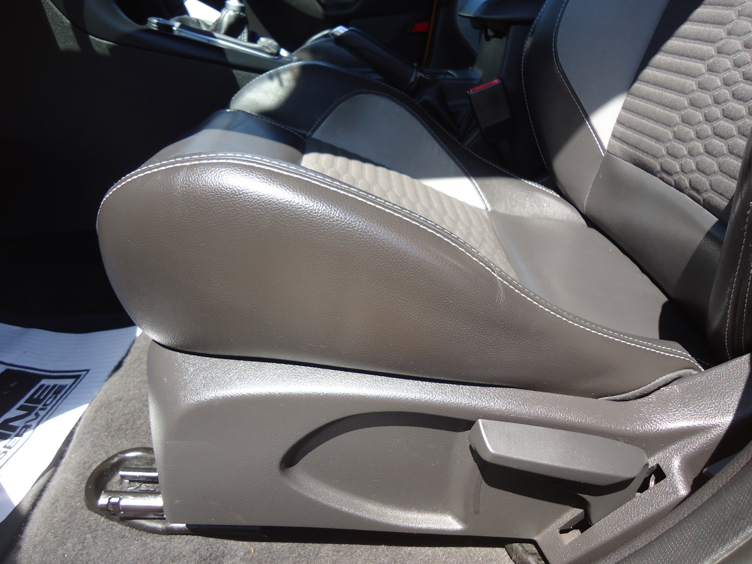 Used 2015 Ford Focus ST w/ Equipment Group 401A FWD image 24