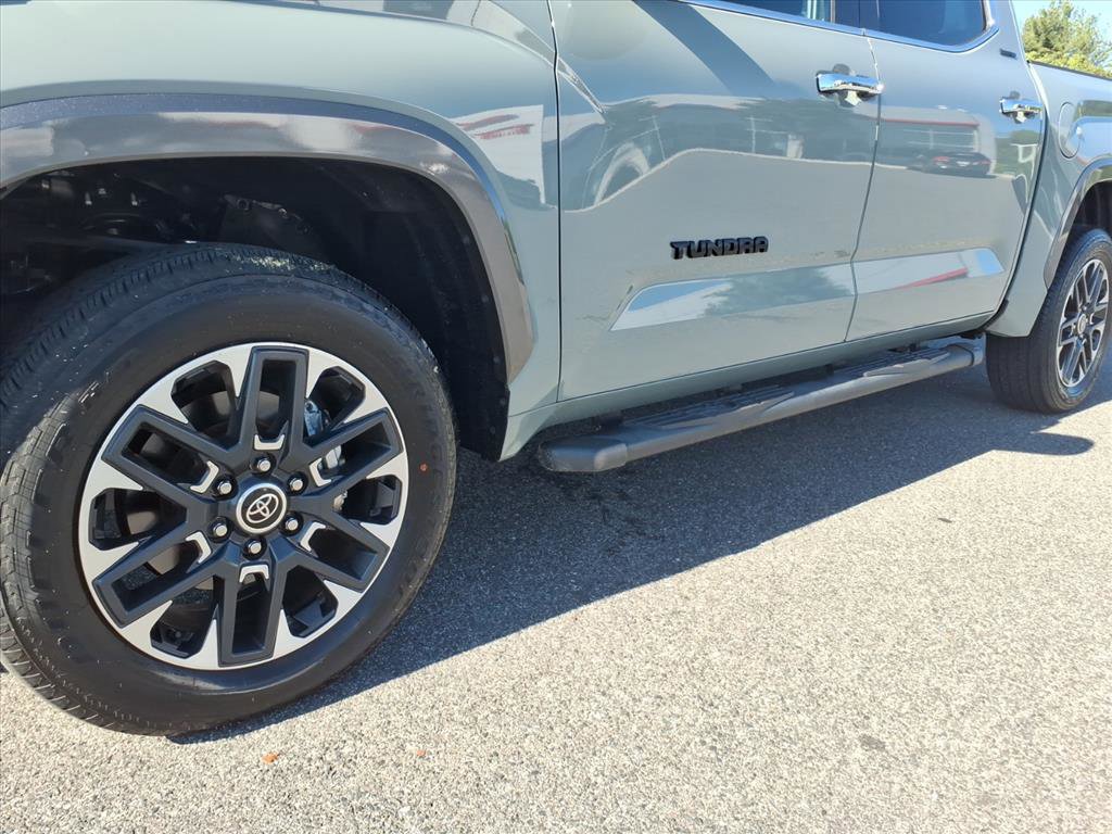 Used 2024 Toyota Tundra Limited AWD/4WD image 9