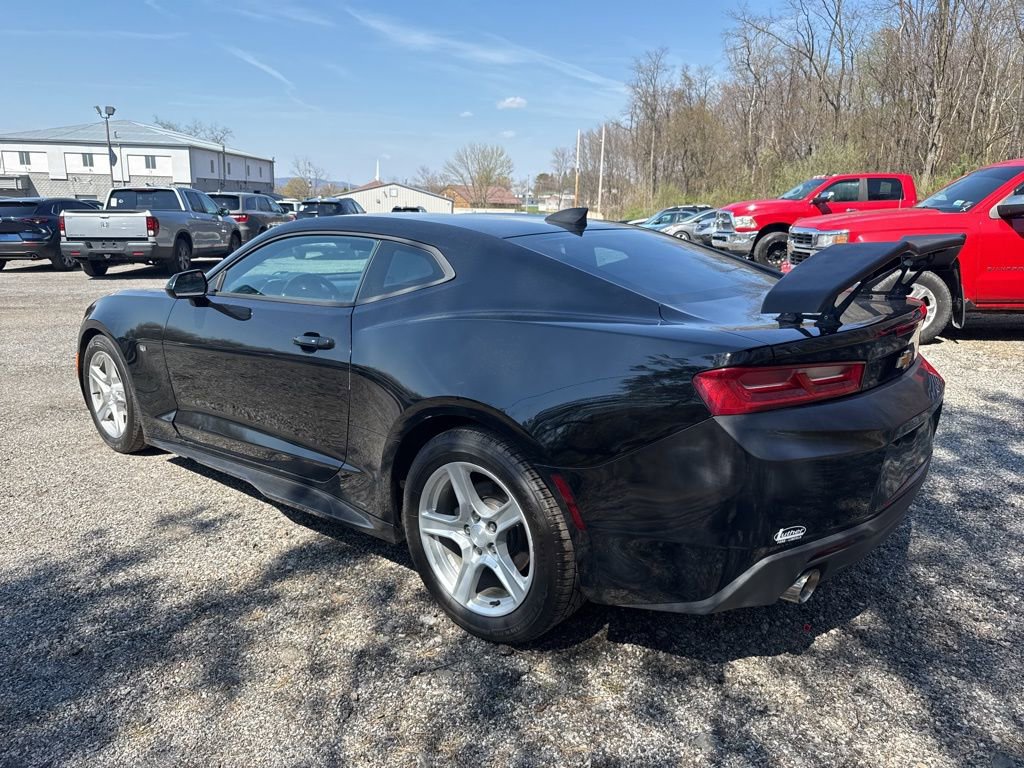 Used 2016 Chevrolet Camaro LT image 4