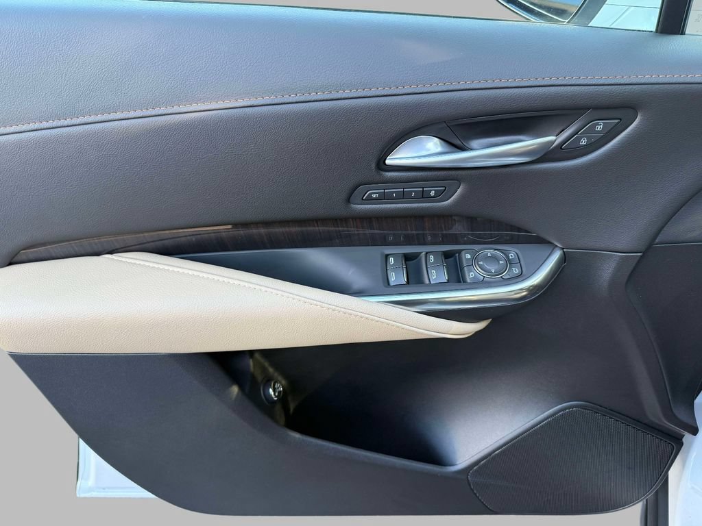 Certified 2025 Cadillac XT4 Premium Luxury FWD image 20