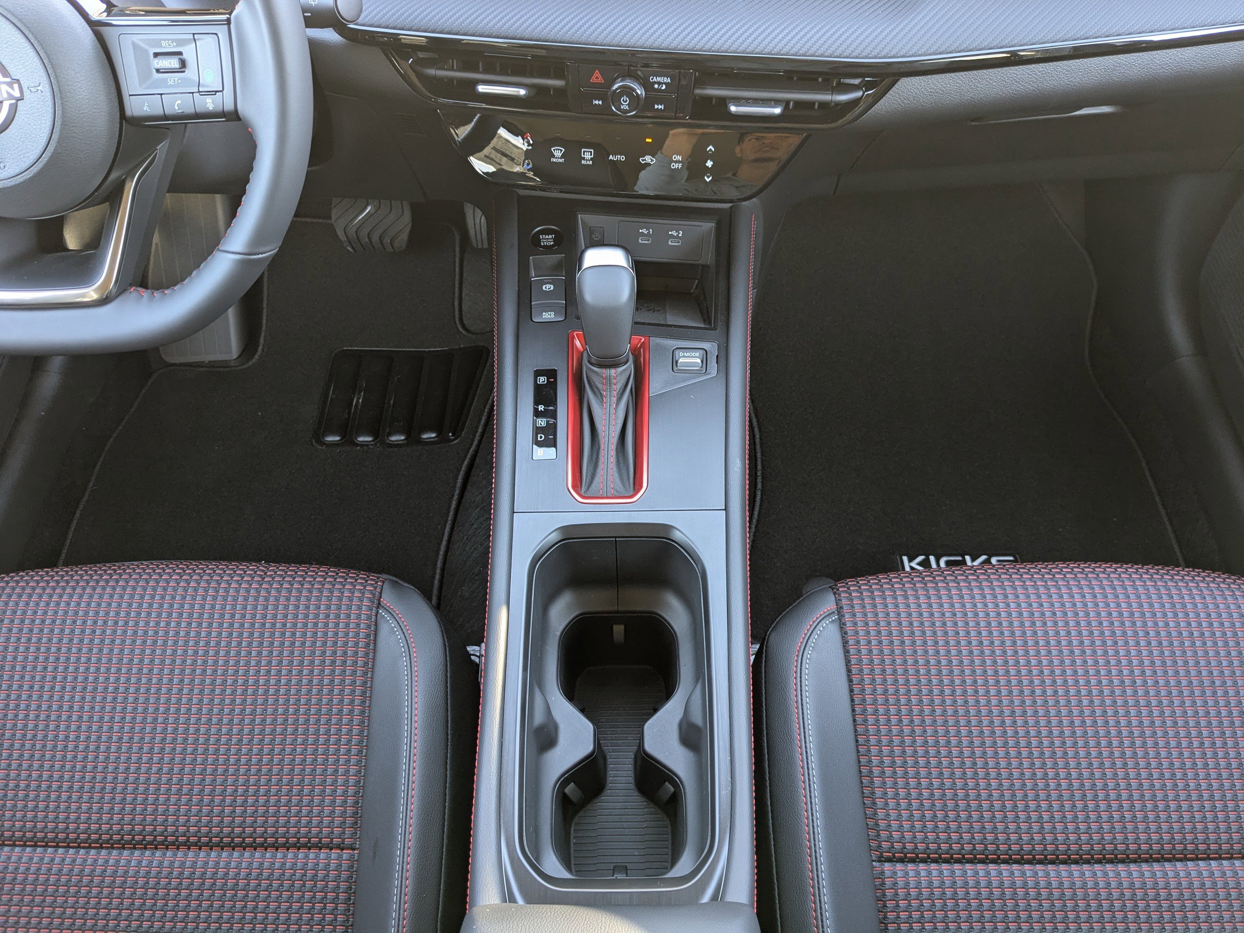 New 2026 Nissan Kicks SR FWD image 21