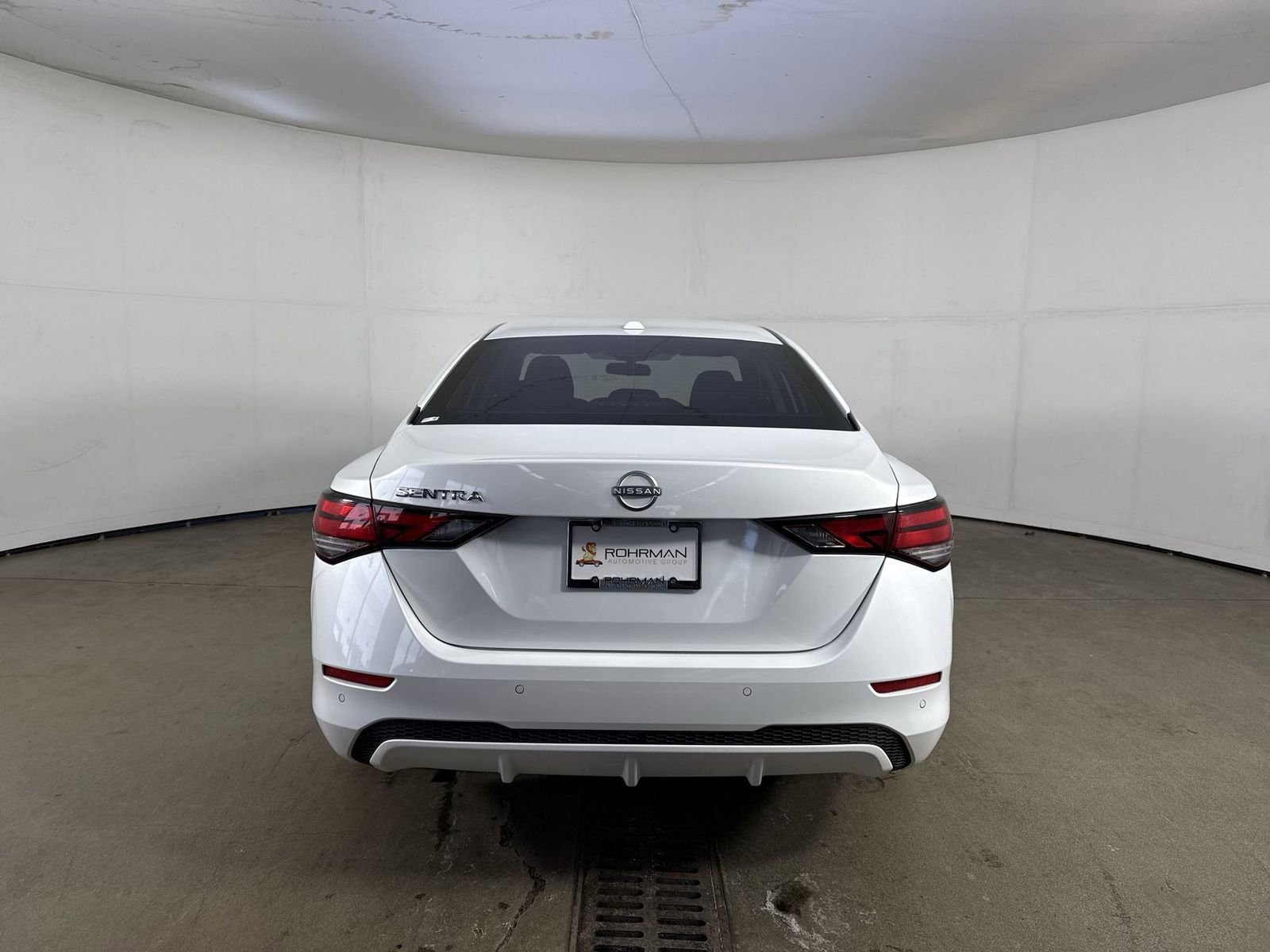 Certified 2025 Nissan Sentra SV image 33