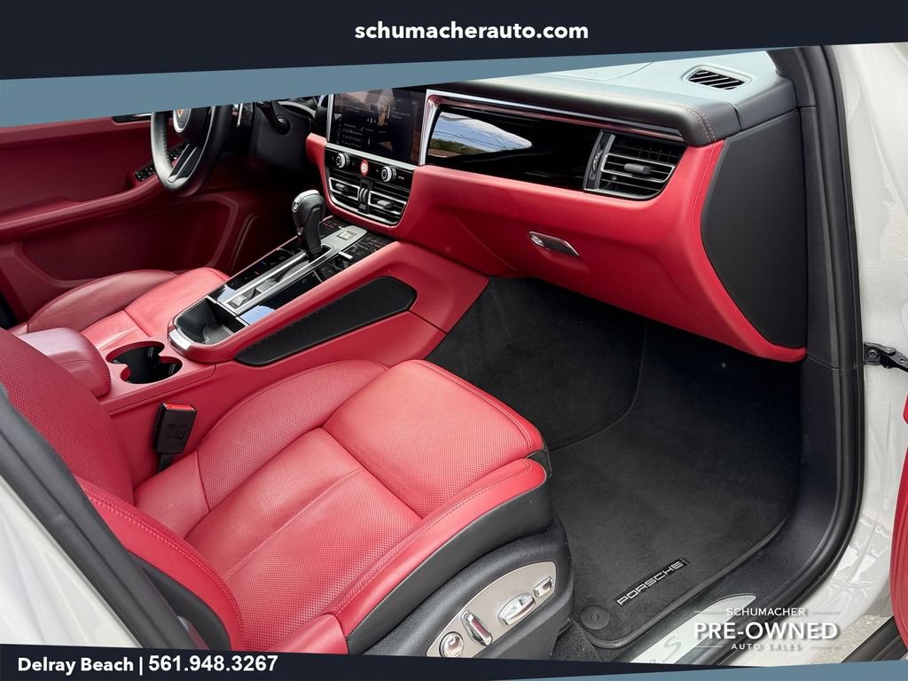 Used 2022 Porsche Macan S AWD/4WD image 17