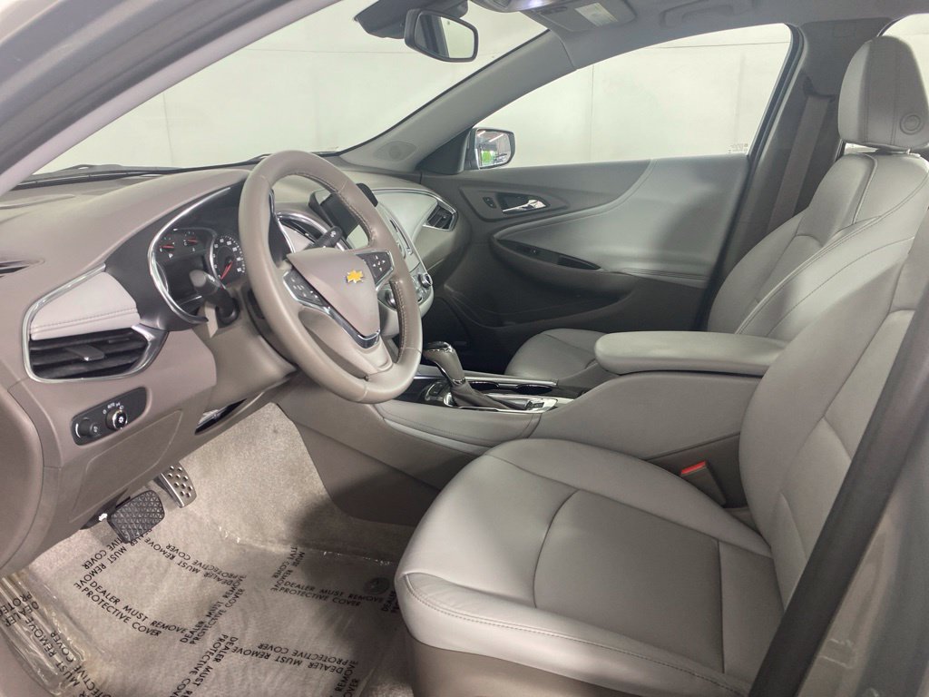 Used 2017 Chevrolet Malibu Hybrid w/ Leather Package FWD image 11