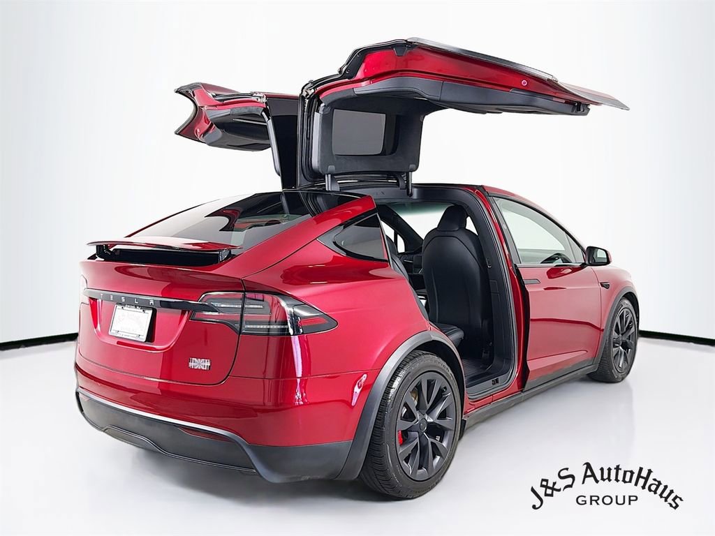 Used 2023 Tesla Model X Plaid image 7