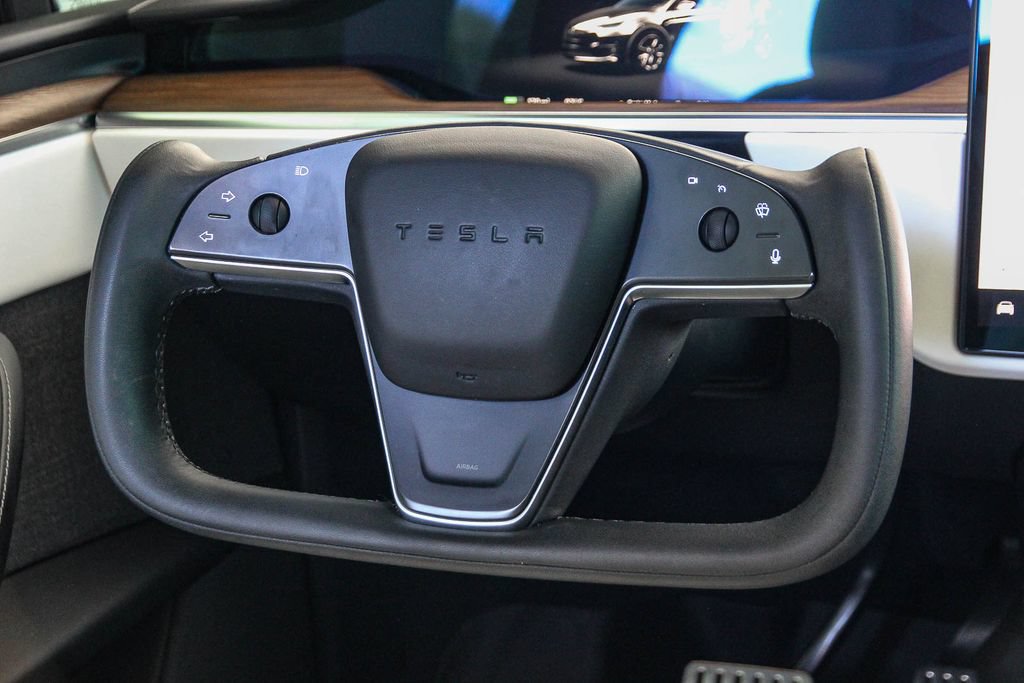 Used 2023 Tesla Model X AWD/4WD image 16