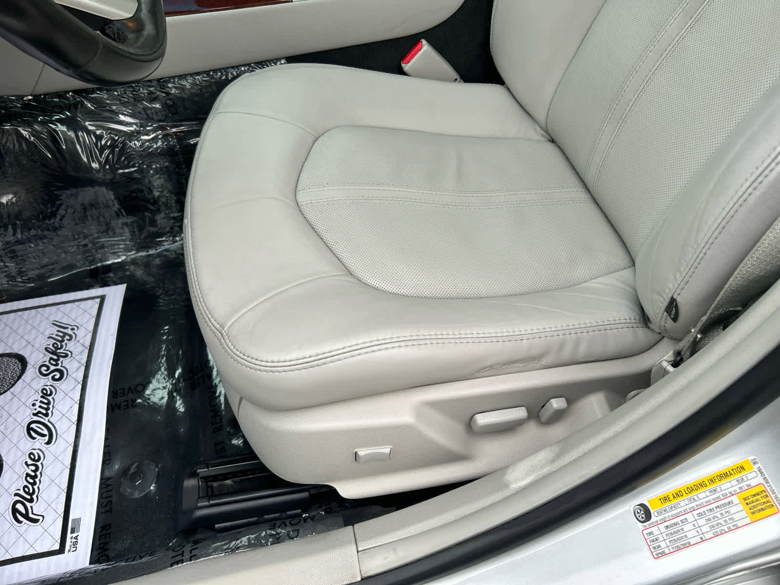 Used 2013 Cadillac CTS Premium image 13