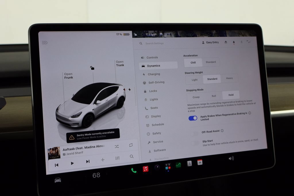 Used 2023 Tesla Model Y Long Range AWD/4WD image 28