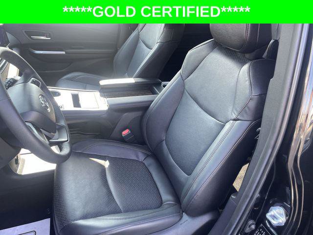 Certified 2025 Toyota Sienna Platinum AWD/4WD image 17