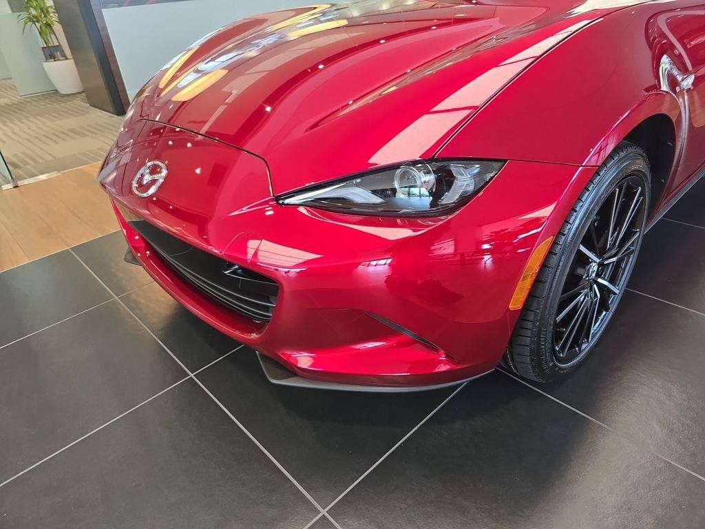 New 2026 MAZDA MX-5 Miata RF Grand Touring RWD image 8