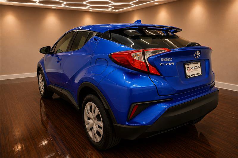 Used 2019 Toyota C-HR LE FWD image 6