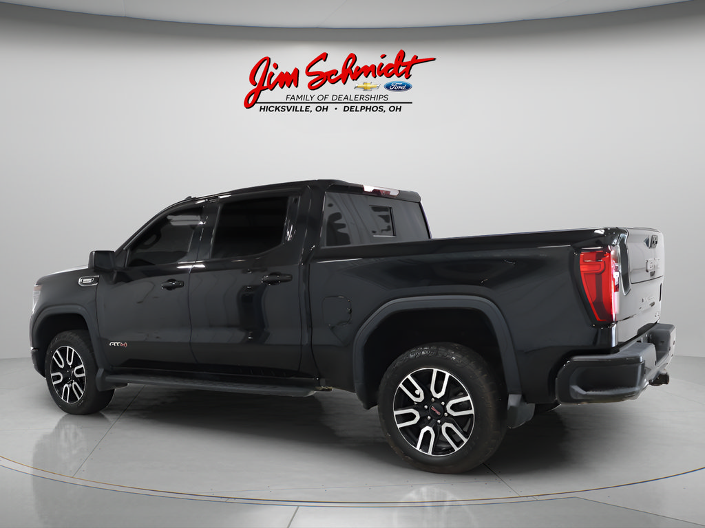 Used 2025 GMC Sierra 1500 AT4 w/ Technology Package AWD/4WD image 4