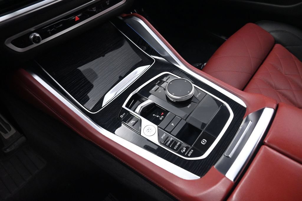 Used 2024 BMW X6 xDrive40i w/ Premium Package AWD/4WD image 48