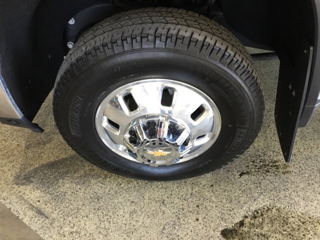 Used 2024 Chevrolet Silverado 3500 LTZ w/ LTZ Plus Package image 11