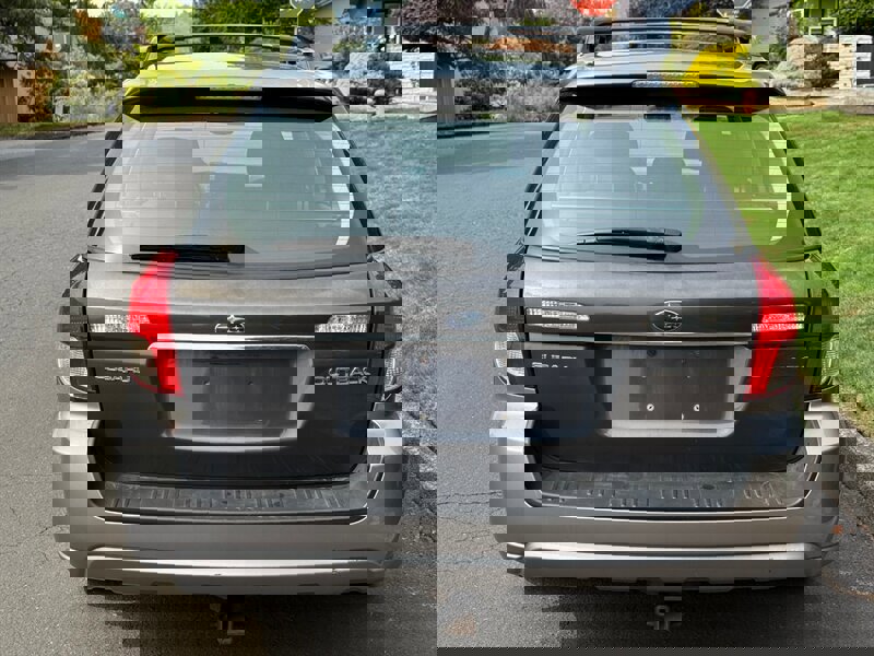 Used 2009 Subaru Outback 2.5i Special Edition image 5