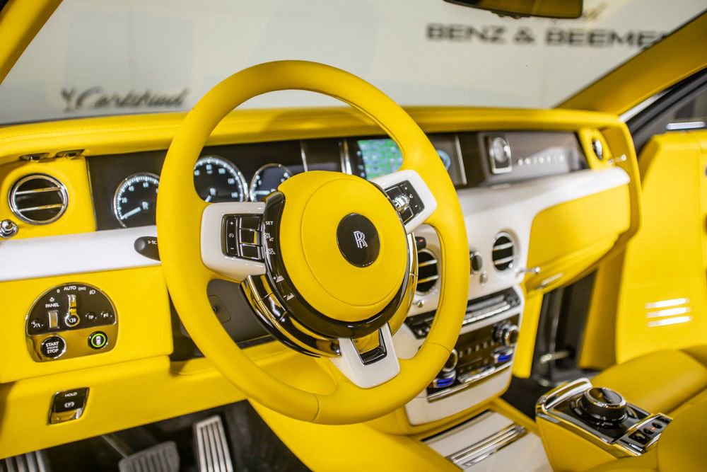 Used 2018 Rolls-Royce Phantom Sedan image 48