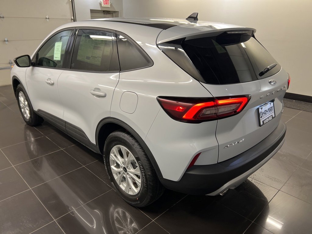 New 2026 Ford Escape Active w/ Cold Weather Package image 4
