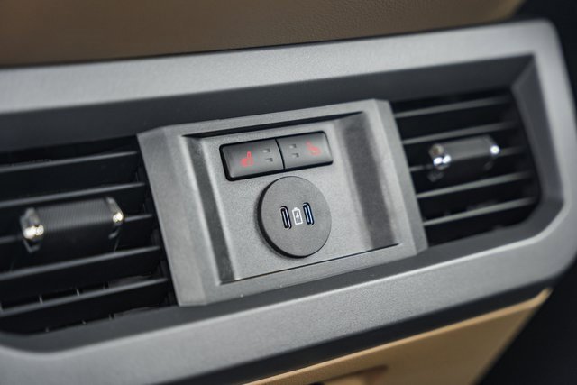 New 2026 Ford F250 Lariat image 42