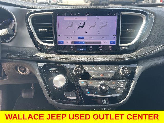 Used 2023 Chrysler Pacifica Touring-L w/ S Appearance Package AWD/4WD image 15
