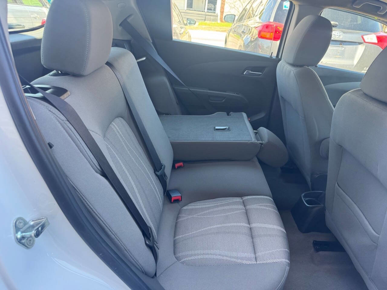 Used 2016 Chevrolet Sonic LT FWD image 22