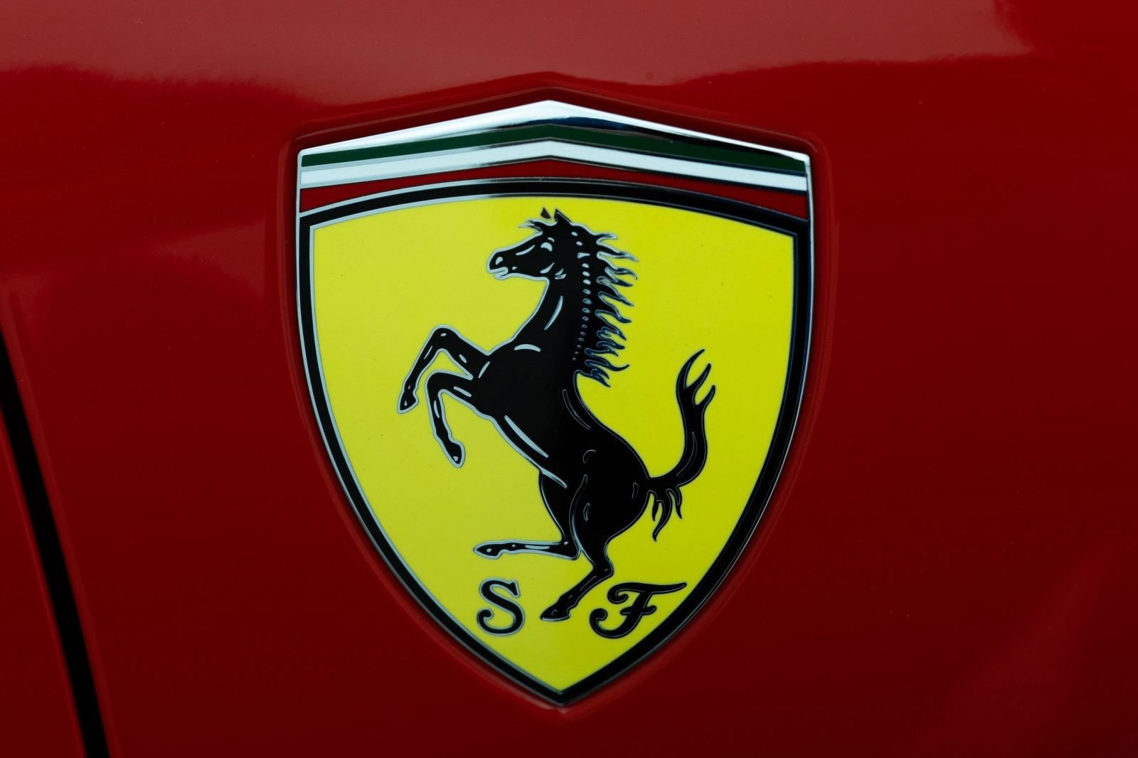 Used 2021 Ferrari F8 Tributo RWD image 52