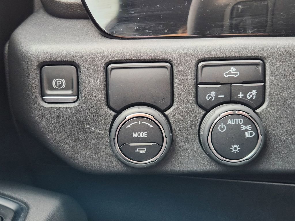 Used 2022 Chevrolet Silverado 1500 LT image 22