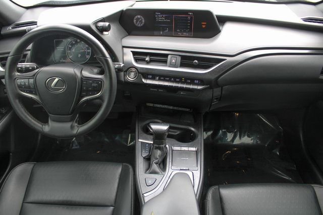 Used 2021 Lexus UX 200 w/ Accessory Package (Z1) image 15