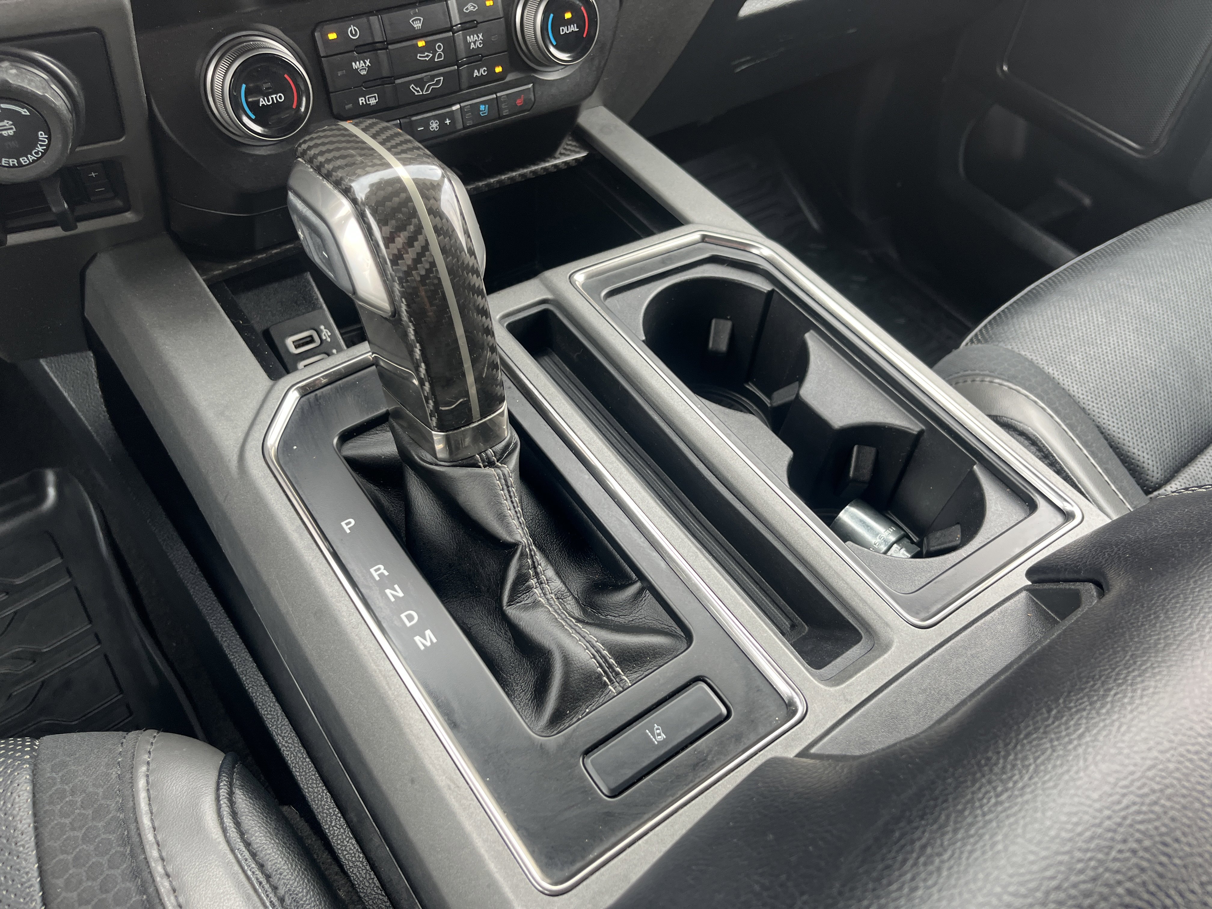 Used 2020 Ford F150 Raptor w/ Equipment Group 802A Luxury AWD/4WD image 30