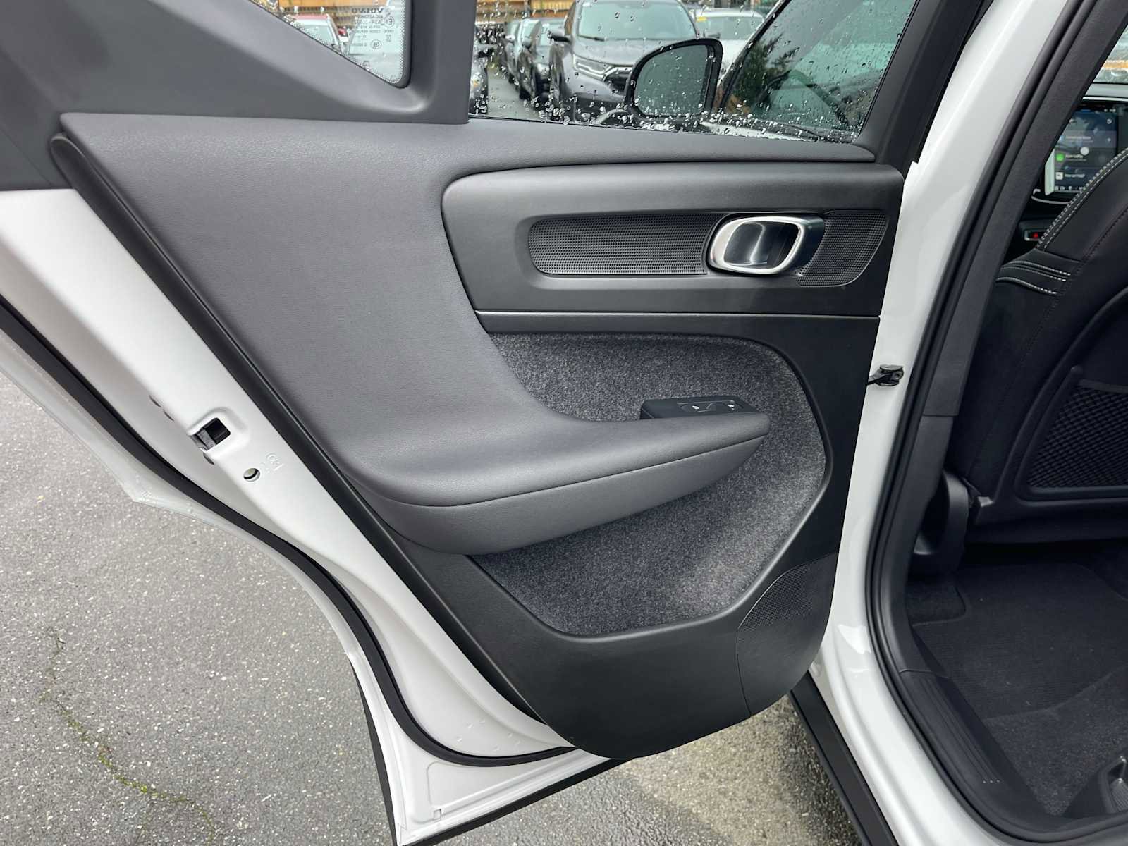 New 2023 Volvo XC40 B5 Plus w/ Protection Package Premier image 11