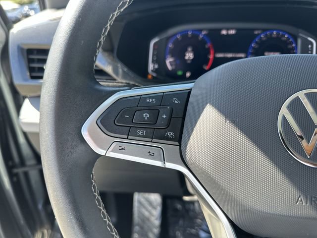 Used 2022 Volkswagen Taos SEL w/ Panoramic Sunroof Package image 17