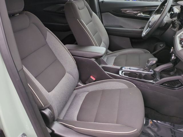 Used 2025 Chevrolet TrailBlazer LT w/ Convenience Package image 23