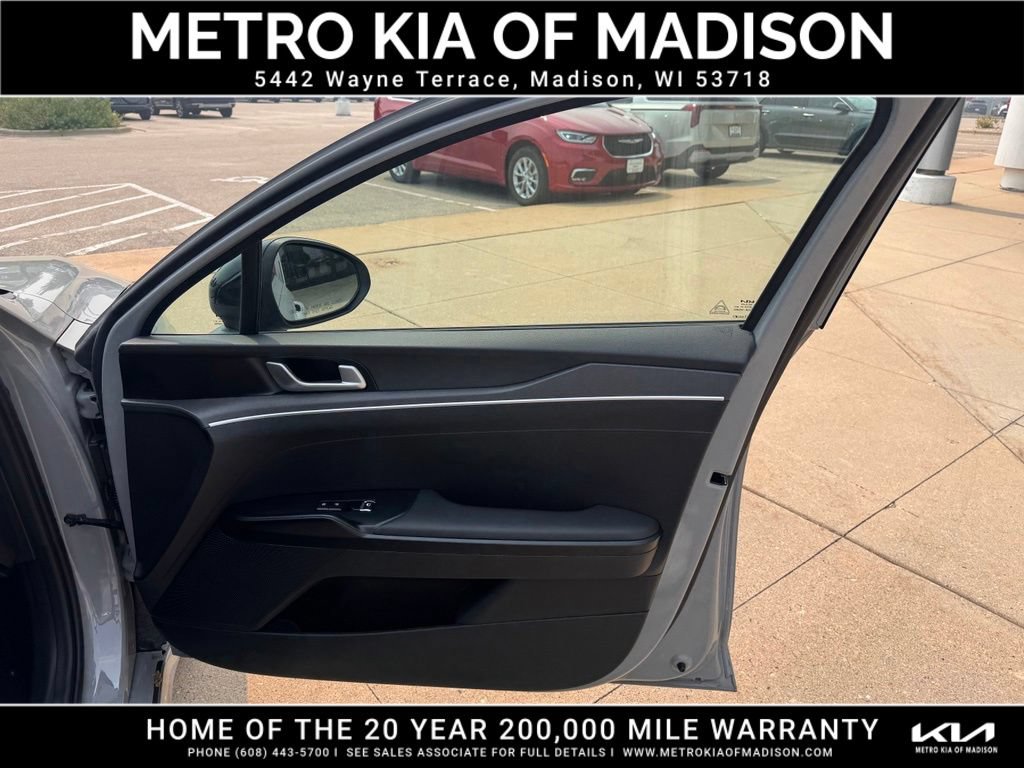 Used 2024 Kia K5 GT-Line w/ GT-Line Premium Package FWD image 34