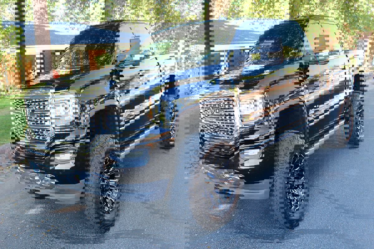 Used 2018 GMC Sierra 1500 Denali w/ Denali Ultimate Package image 31