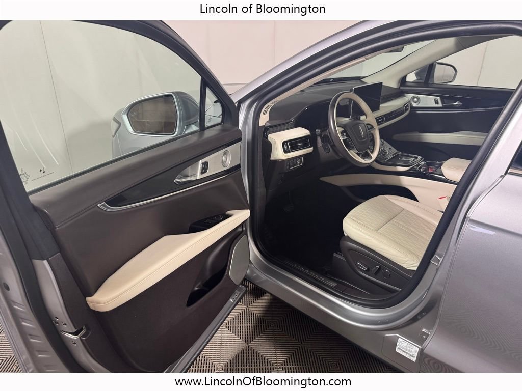 Certified 2022 Lincoln Nautilus Black Label w/ Class II Trailer Tow Package AWD/4WD image 31
