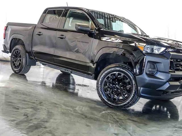 Used 2026 Chevrolet Colorado W/T w/ WT Custom Package AWD/4WD image 5
